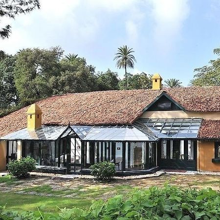 Welcomheritage Connaught House Ābu Eksteriør billede