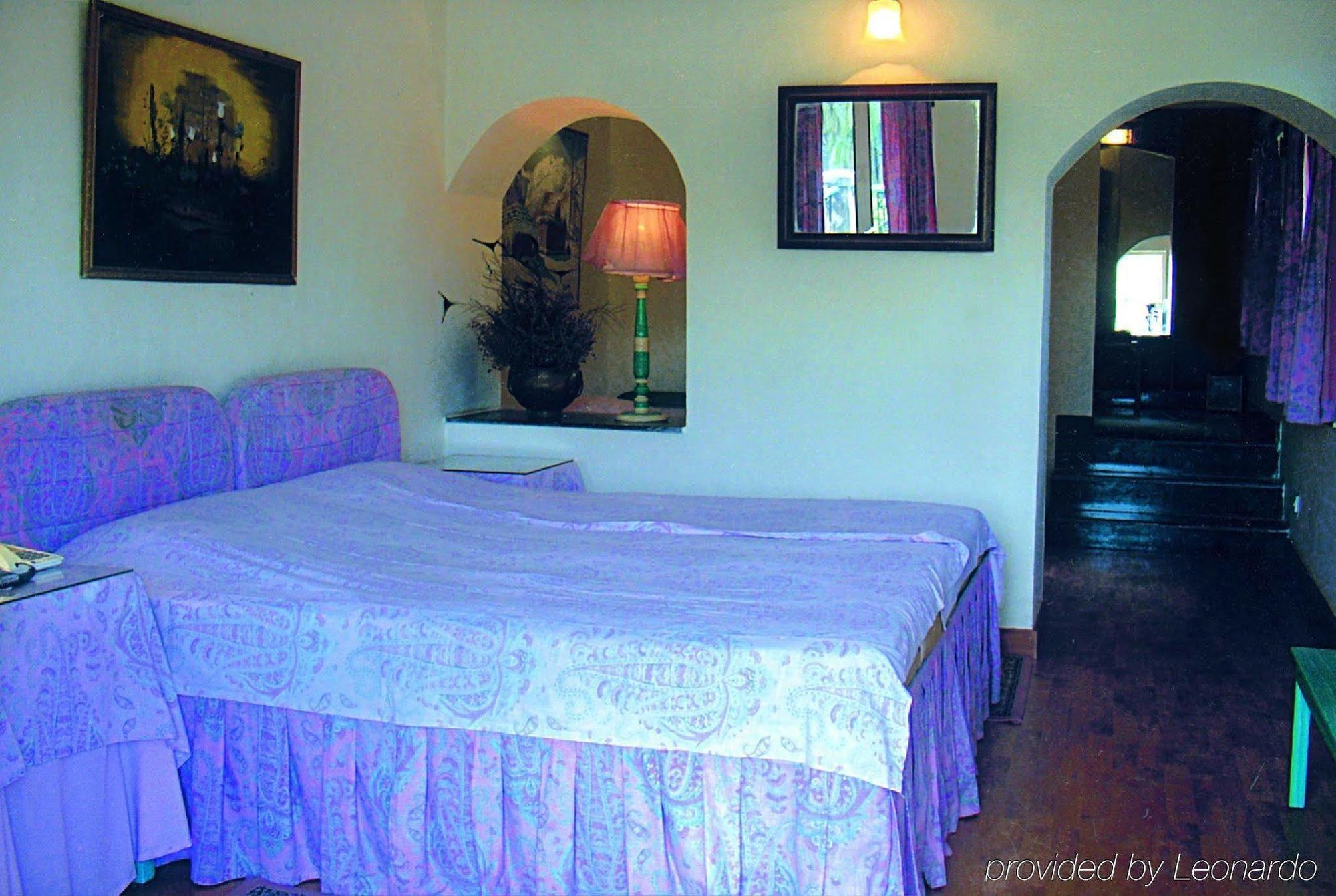 Welcomheritage Connaught House Ābu Eksteriør billede