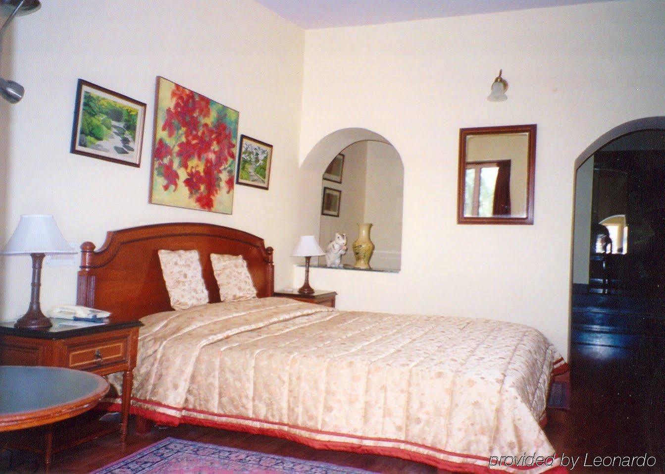 Welcomheritage Connaught House Ābu Eksteriør billede